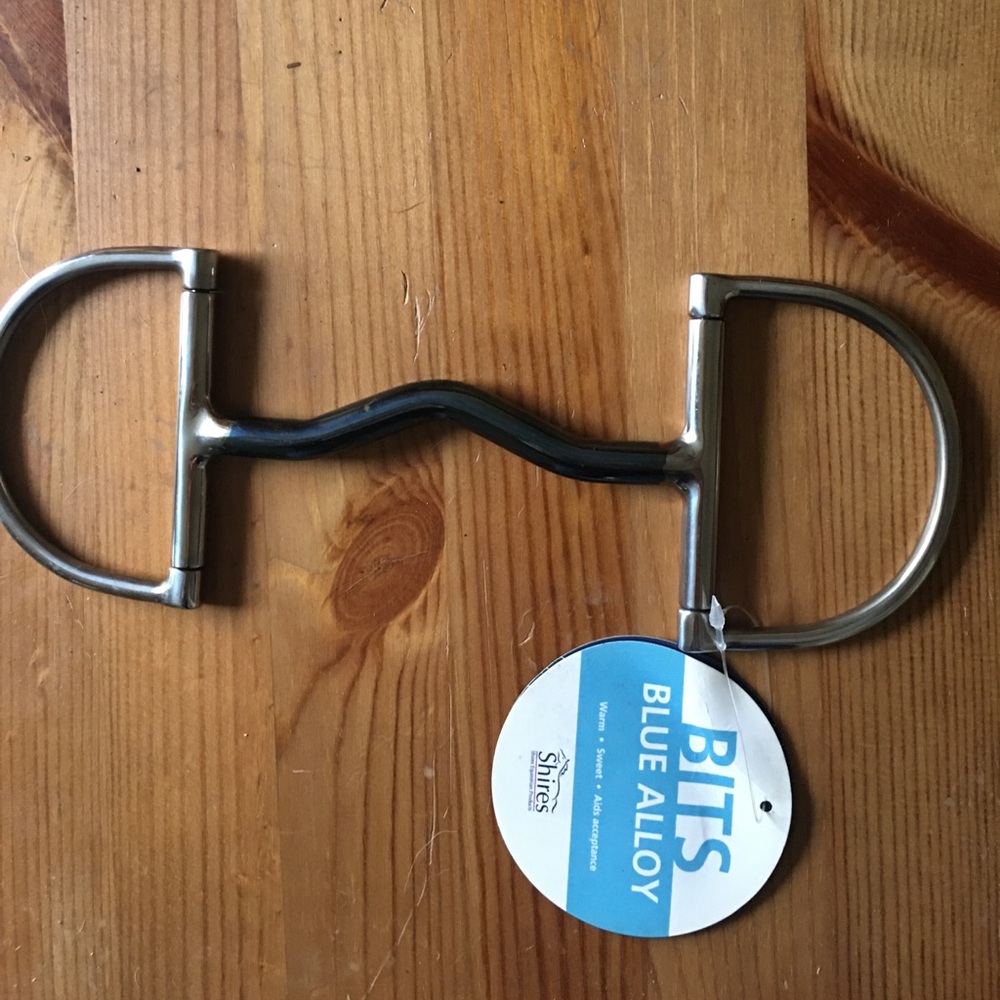 D ring bit